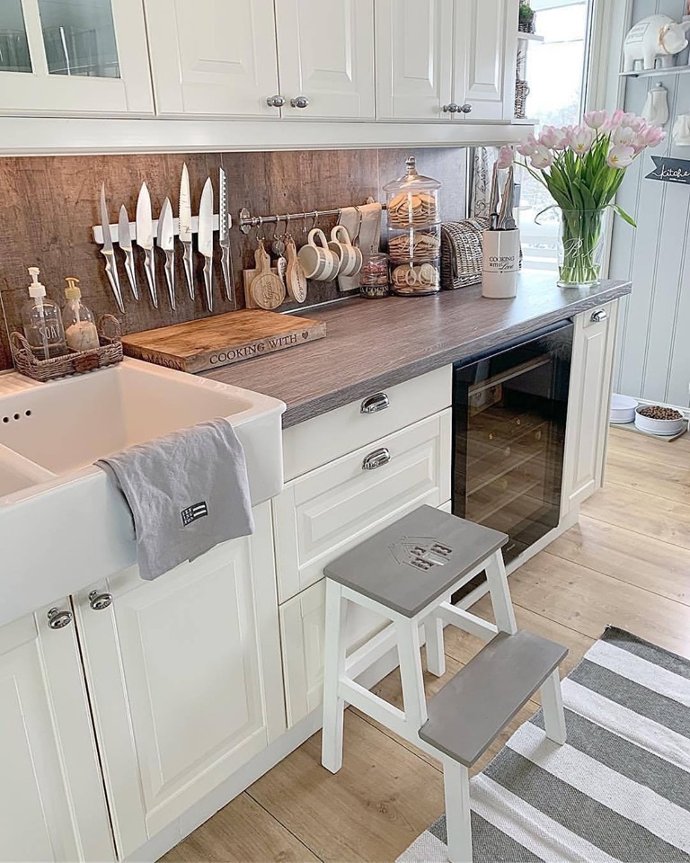 grey and white kitchens